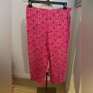 NWT  Sz12P Madison Studio cropped pants, side zipper, pink/red geometric pattern
